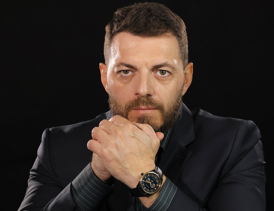 Festo Me Shkëlqim – Dhurata Ekskluzive nga Enzo Attini për Festat e Fundvitit