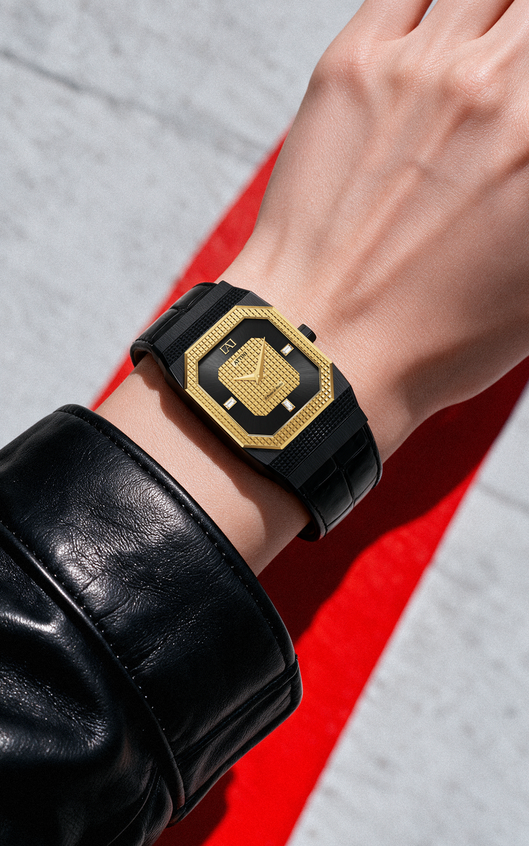 ATTINI - Il Ponte di Rialto, Venezia / Zirkon, Leather Strap (croc pattern), Black Color, Swiss Parts, 27.