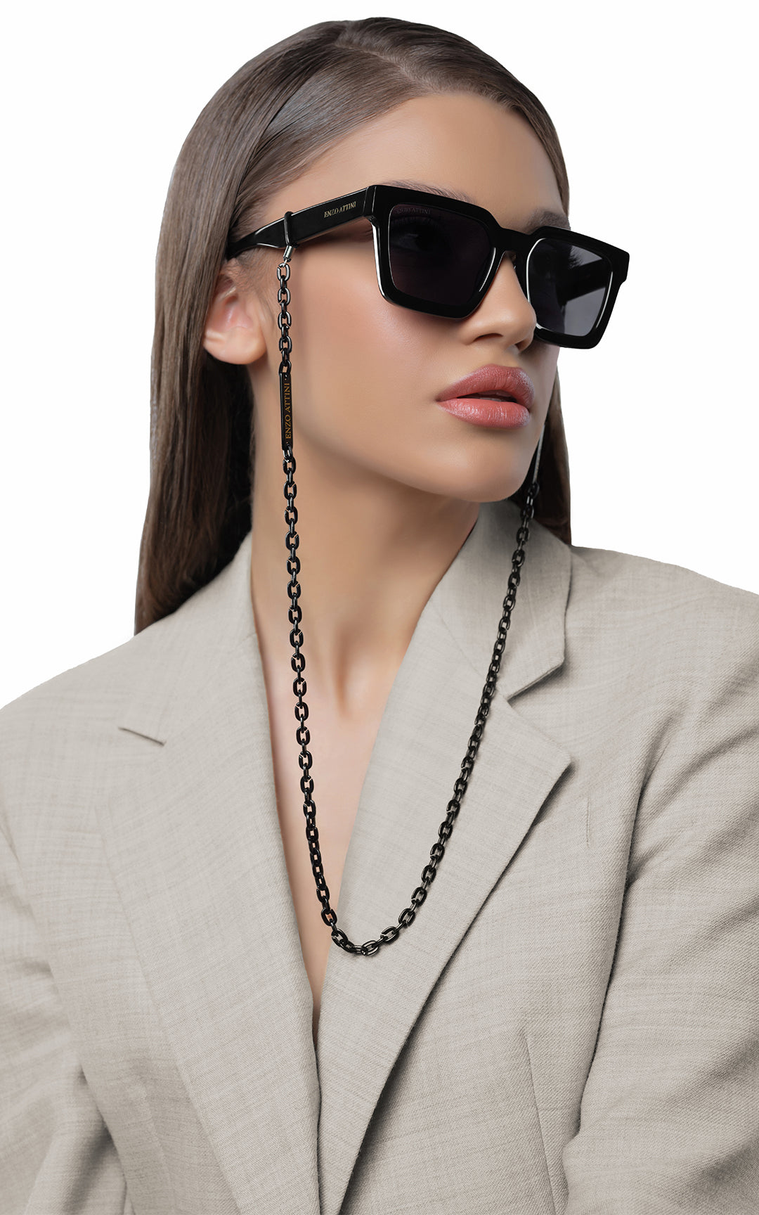 Le Rocher / Black + Dark Black Lens.