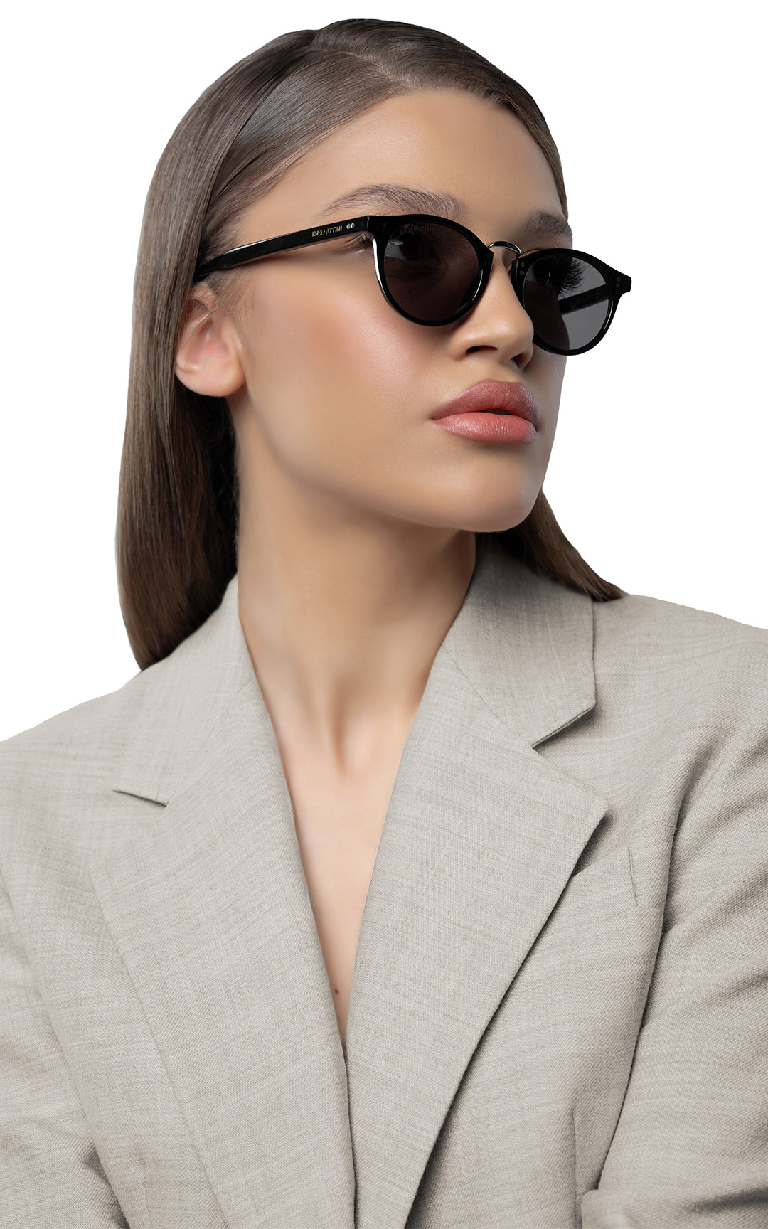 Portofino / Black + Dark Black Lens.