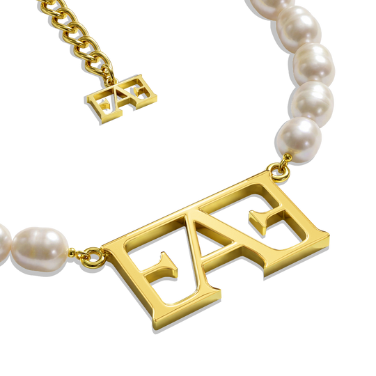 Statement Pearl Necklace / Varëse.
