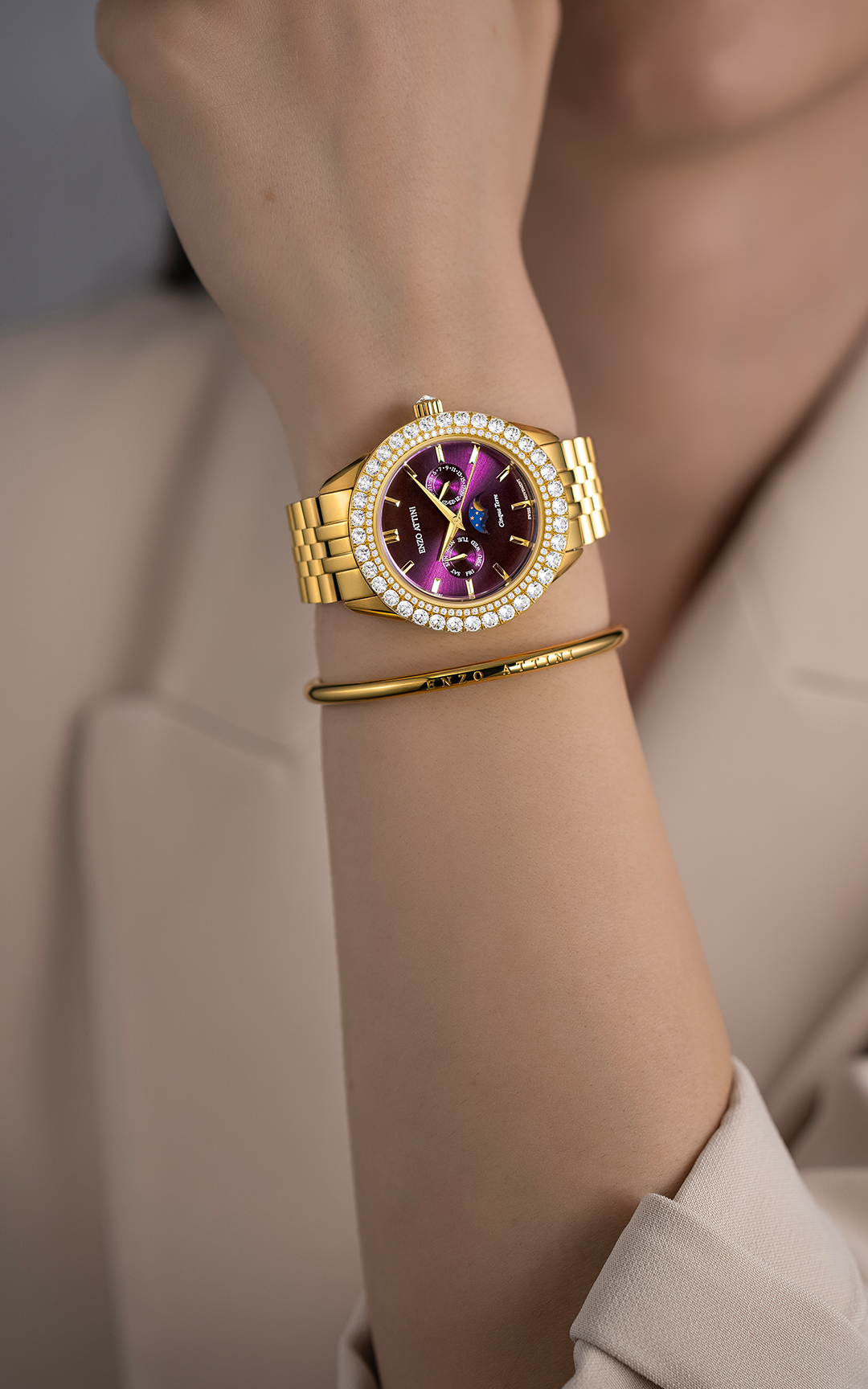 NEW Cinque Terre / President Bracelet, Gold Color, Swiss Movement.