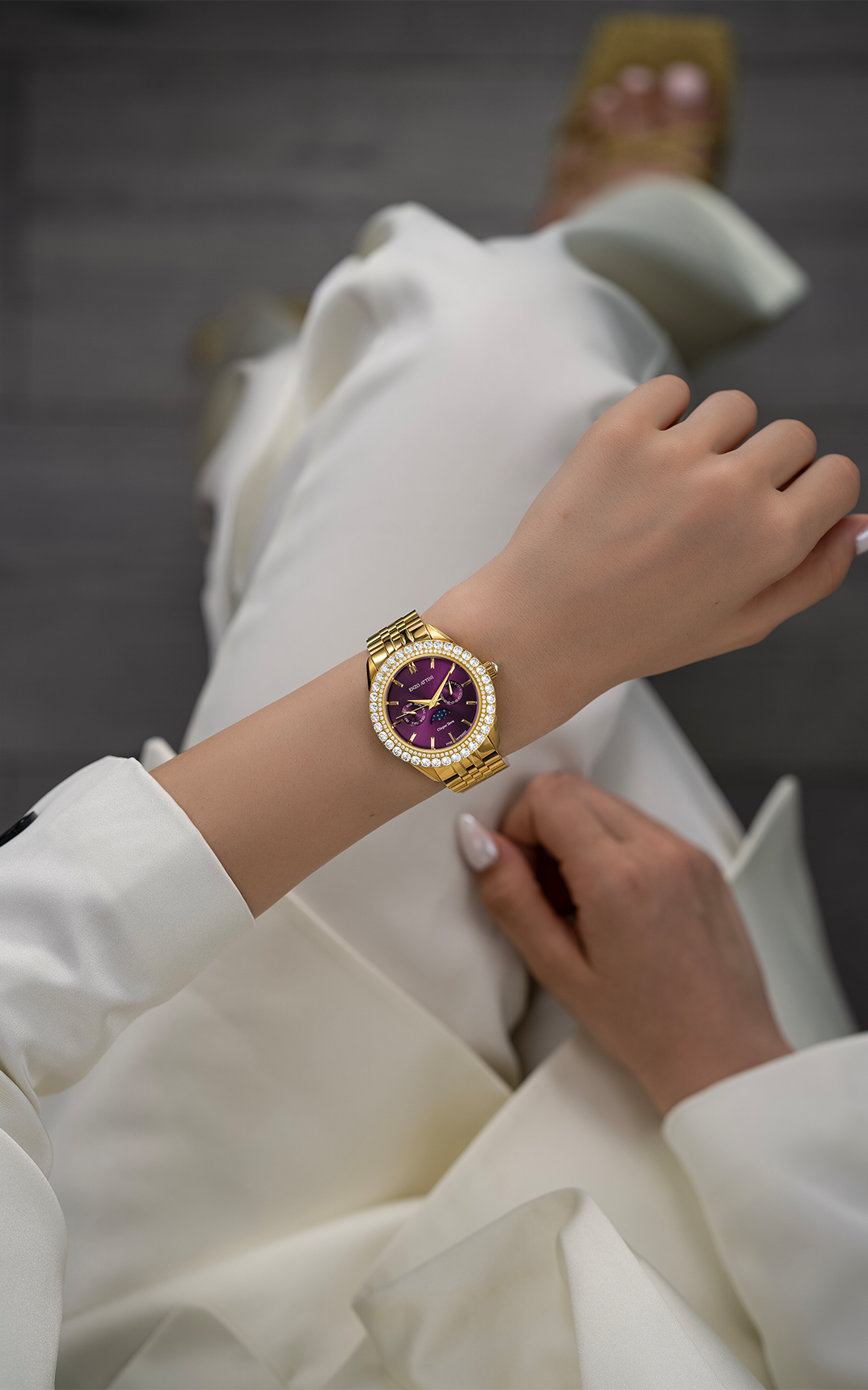 NEW Cinque Terre / President Bracelet, Gold Color, Swiss Movement.