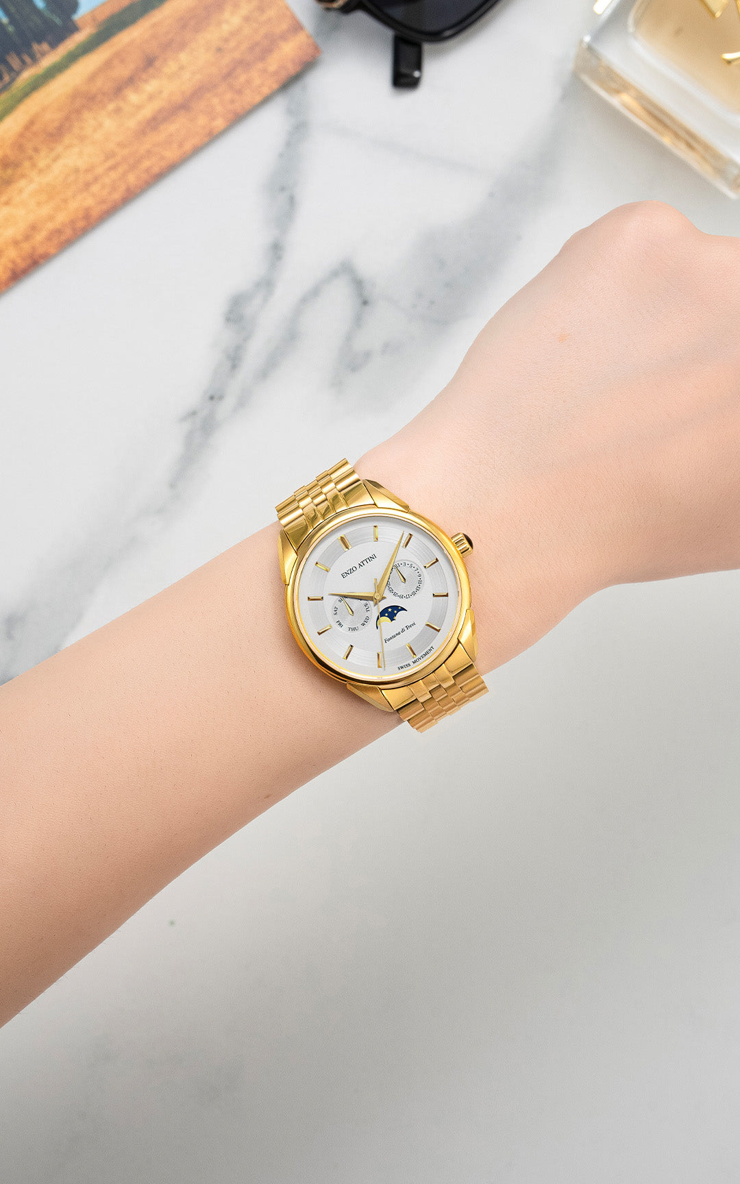 Fontana di Trevi, Roma / President Bracelet, Gold Color, Swiss Movement.