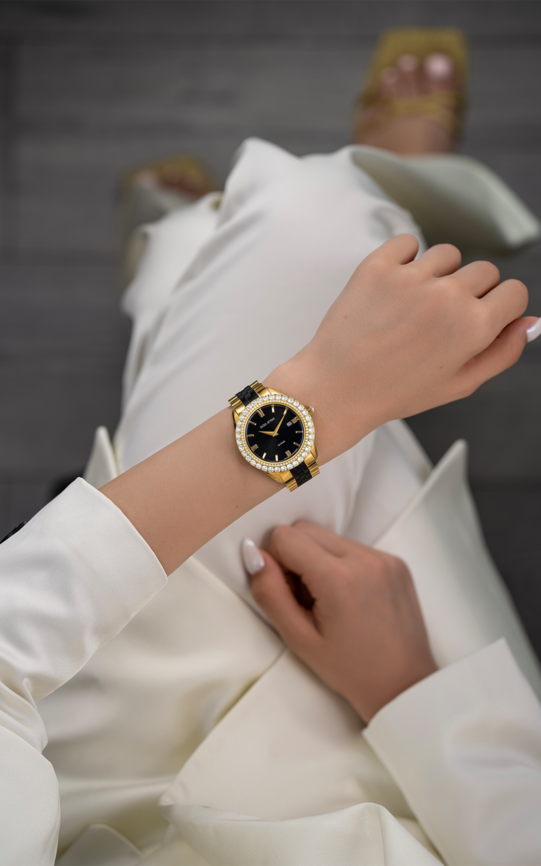 NEW La Scala / President Bracelet, Gold & Black Color, Swiss Movement.