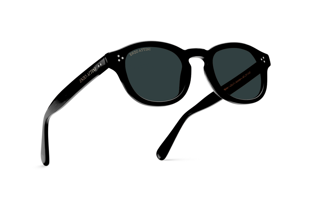 il Pantheon / Black + Black Lens.
