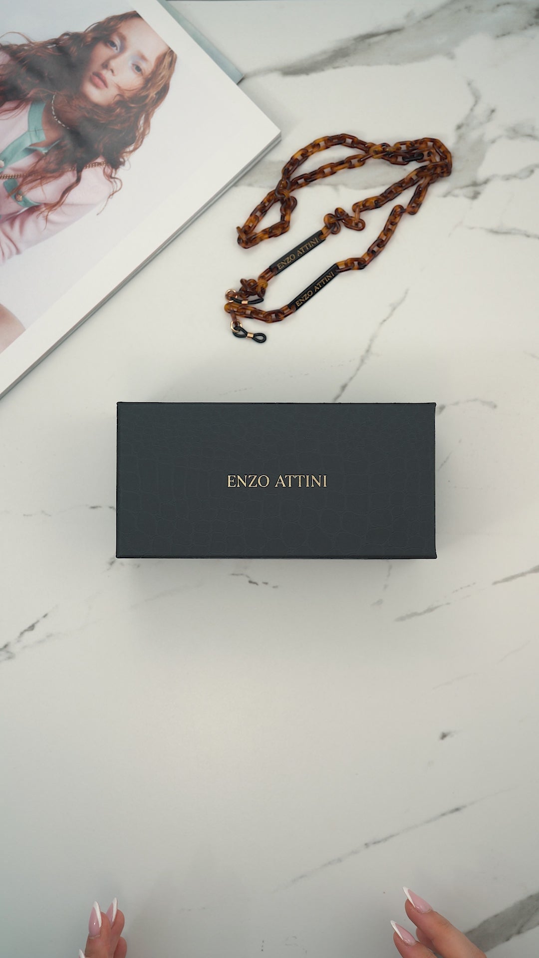 Syze Enzo Attini - Basilica di San Pietro / Brown + Black Lens. Për femra