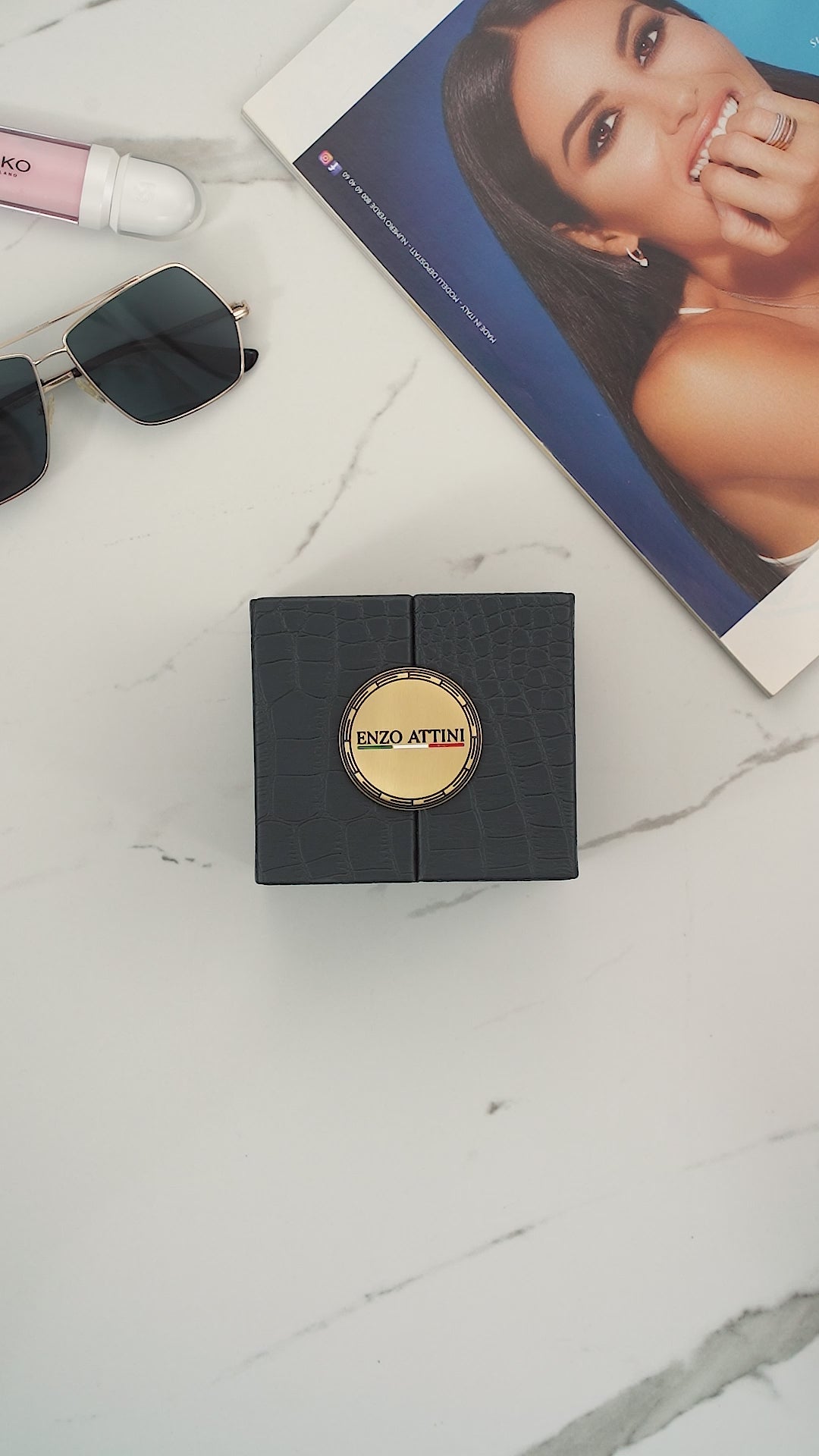 Royal Brilliance / Gold Color.