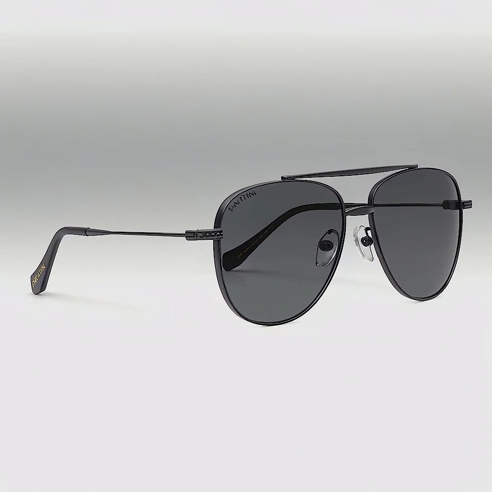 Grand Canyon / Black + Dark Black Lens.