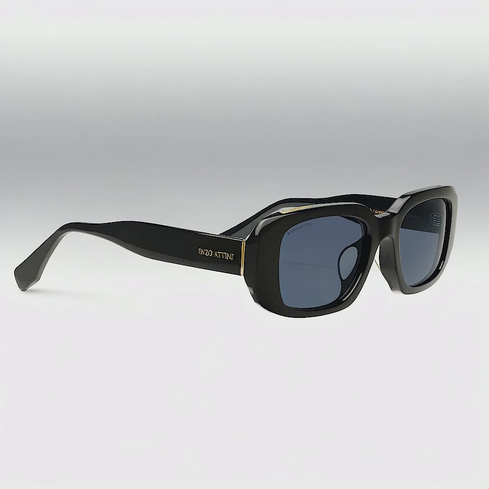 Lago di Como / Black + Dark Black Lens.