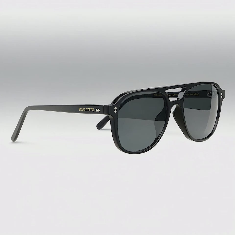 Piazza del Duomo / Black + Dark Black Lens.