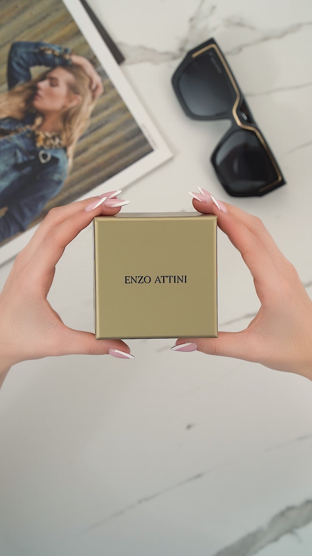 Eternal / Silver Color.