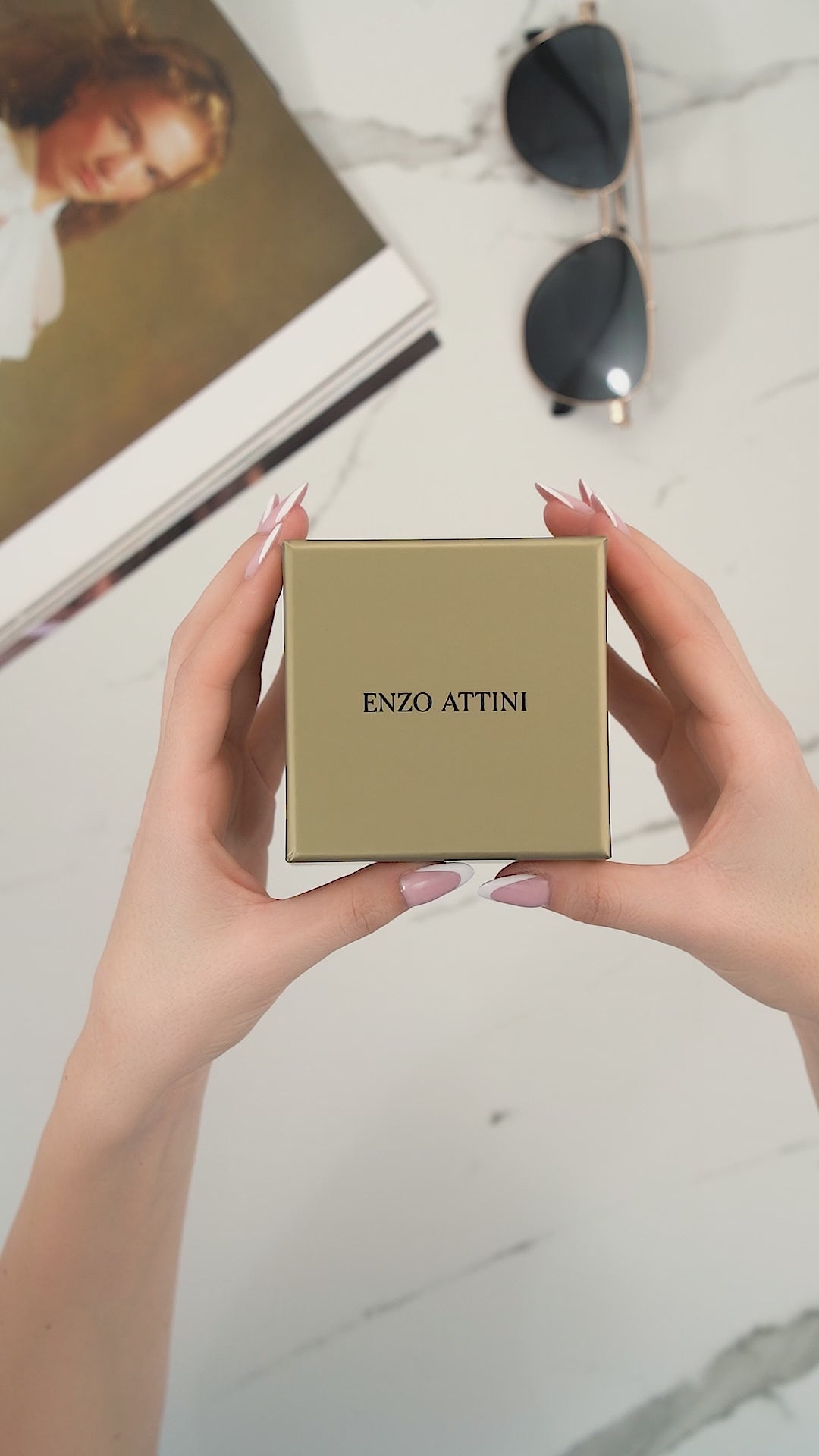 Eternal / Gold Color.