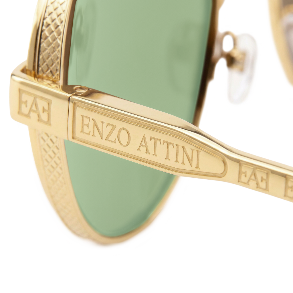 Syze dielli për meshkuj modeli Mount Everest ll green nga Enzo Attini me skelet gold dhe lente mbrojtëse, lentet UVA dhe UVB, logo dhe detaje