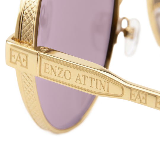 Syze dielli për femra modeli Mount Everest ll purple nga Enzo Attini me skelet gold dhe lente mbrojtëse, lentet UVA dhe UVB, logo dhe detaje